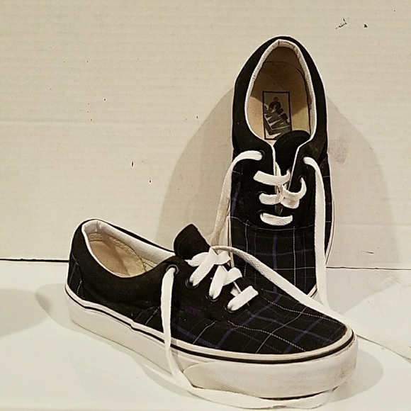 WOMEN'S VANS OFF THE WALL BLACK TIE SNEAKERS - 5 - Picture 1 of 5